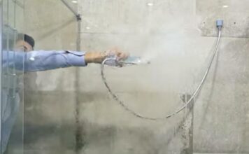 Rastvorite u toploj vodi i poprskajte staklo, slavinu i kadu: TUŠ POSTAĆE KAO NOV! Rastvorite u toploj vodi i poprskajte staklo, slavinu i kadu: TUŠ POSTAĆE KAO NOV! - featured image