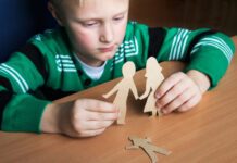 Niko nije znao da 9-godišnjak 2 godine živi sam, jer je bio čist i dobar đak: A kad su ušli u njegov dom skamenili su se Niko nije znao da 9-godišnjak 2 godine živi sam, jer je bio čist i dobar đak: A kad su ušli u njegov dom skamenili su se - featured image