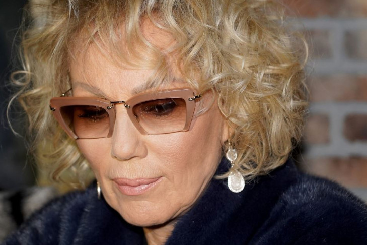 Harao je estradom 80-ih pa godinama kasnije tvrdio da je bio ljubavnik Lepoj Breni: “Tretirala me kao da sam žigolo, a Boba slao opasnog momka da me prebije” - featured image Harao je estradom 80-ih pa godinama kasnije tvrdio da je bio ljubavnik Lepoj Breni: “Tretirala me kao da sam žigolo, a Boba slao opasnog momka da me prebije” - featured image