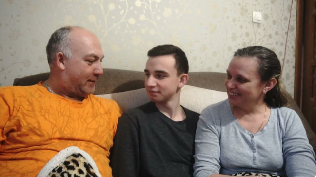 Ceo Paraćin je znao kako je Dragu žena omalovažavala: Godinama gajio bratovo dete misleći da je njegovo, a za slavskom trpezom saznao istinu - featured image Ceo Paraćin je znao kako je Dragu žena omalovažavala: Godinama gajio bratovo dete misleći da je njegovo, a za slavskom trpezom saznao istinu - featured image