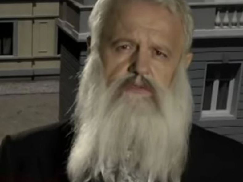 Varao narod na osnovu očevog imena, skidao se go, pregazio dete i nije odgovarao, a ljubavnice ga jurile: On je bio najbahatiji sin našeg političara - featured image Varao narod na osnovu očevog imena, skidao se go, pregazio dete i nije odgovarao, a ljubavnice ga jurile: On je bio najbahatiji sin našeg političara - featured image