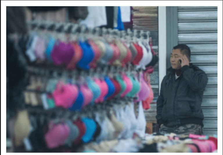 AKO KUPUJETE KOD KINEZA, NAKON ŠTO OVO PROČITATE NEĆE VAM BITI DOBRO: Odmah ćete prestati kupovati, a evo i zbog čega - featured image AKO KUPUJETE KOD KINEZA, NAKON ŠTO OVO PROČITATE NEĆE VAM BITI DOBRO: Odmah ćete prestati kupovati, a evo i zbog čega - featured image