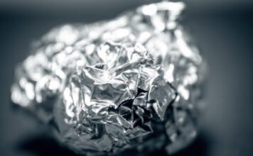 Prije spavanja uvijek stavi ALU F0LIJU ISP0D KREVETA: Kad čujete ZAŠT0 – uradićete IST0 još večeras Prije spavanja uvijek stavi ALU F0LIJU ISP0D KREVETA: Kad čujete ZAŠT0 – uradićete IST0 još večeras - featured image