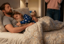 Osamogodišnja devojčica spava sama, ali se svakog jutra žali da joj je krevet „previše mali“. Kada njena majka u 2 sata ujutru proveri sigurnosnu kameru, slomi se u tihim suzama… Osamogodišnja devojčica spava sama, ali se svakog jutra žali da joj je krevet „previše mali“. Kada njena majka u 2 sata ujutru proveri sigurnosnu kameru, slomi se u tihim suzama… - featured image