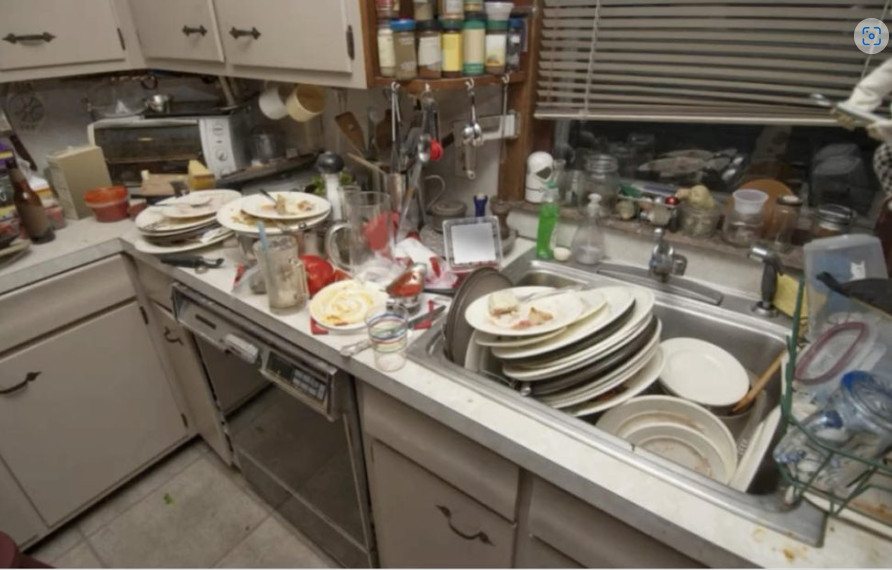 Šta prljavo kupatilo i neuredna kuhinja govore o vama? Nered u kući otkriva 8 skrivenih psiholoških problema - featured image Šta prljavo kupatilo i neuredna kuhinja govore o vama? Nered u kući otkriva 8 skrivenih psiholoških problema - featured image