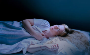 Evo kako utiče na vaše tijelo ako ustajete dok je napolju još mrak Šokiraćete se Evo kako utiče na vaše tijelo ako ustajete dok je napolju još mrak Šokiraćete se - featured image