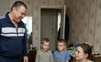 „To su tvoje djeca. Rukuj se s njima kako želiš” — rekao je i otišao. Petnaest godina kasnije, sudbina je došla po svoje. „To su tvoje djeca. Rukuj se s njima kako želiš” — rekao je i otišao. Petnaest godina kasnije, sudbina je došla po svoje. - featured image