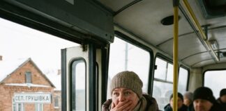 „Ne ulazi u auto sa mužem“:Ovo je pitanje života i smrti. Sve ćeš razumeti kad vidiš ko će biti u tom autobusu.“ I tako, kad sam ušla u autobus, zaledila sam se… 😲😲😲 „Ne ulazi u auto sa mužem“:Ovo je pitanje života i smrti. Sve ćeš razumeti kad vidiš ko će biti u tom autobusu.“ I tako, kad sam ušla u autobus, zaledila sam se… 😲😲😲 - featured image