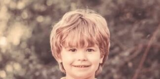 Dariju je majka slala da bere maline, za to vreme decu iz drugog braka vodila na more: Sve bih joj oprostila osim rečenice kojom me sahranila Dariju je majka slala da bere maline, za to vreme decu iz drugog braka vodila na more: Sve bih joj oprostila osim rečenice kojom me sahranila - featured image