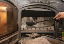 Ne bacajte pepeo iz peći: Samo stavite šaku u ćošak kuće i riješite problem koji sve izluđuje zimi Ne bacajte pepeo iz peći: Samo stavite šaku u ćošak kuće i riješite problem koji sve izluđuje zimi - featured image