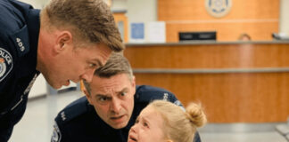 Devojčica došla u policiju da prizna „zločin“ – ono što je rekla rasplakalo je sve prisutne Devojčica došla u policiju da prizna „zločin“ – ono što je rekla rasplakalo je sve prisutne - featured image