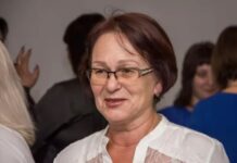 Gordana došla iz Švedske posle 30 godina na svadbu sestrića: Tetka htela sve da zadivi, pa samu sebe neviđeno osramotila Gordana došla iz Švedske posle 30 godina na svadbu sestrića: Tetka htela sve da zadivi, pa samu sebe neviđeno osramotila - featured image