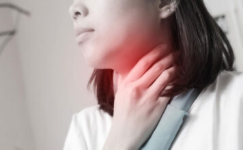 9 uzroka nakupljanja sluzi u grlu i kako je se učinkovito i prirodno riješiti 9 uzroka nakupljanja sluzi u grlu i kako je se učinkovito i prirodno riješiti - featured image