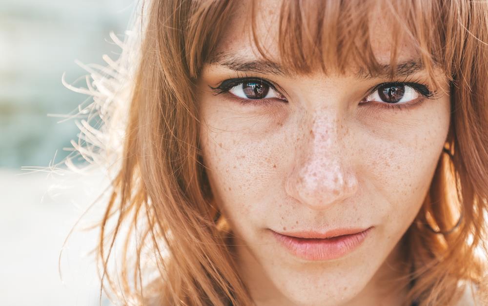 8 rečenica koje odaju zavidne ljude: Ovo je dokaz da ne mogu očima da vas gledaju - featured image 8 rečenica koje odaju zavidne ljude: Ovo je dokaz da ne mogu očima da vas gledaju - featured image