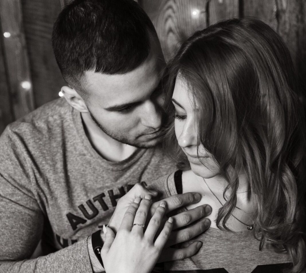 11 ključnih navika koje razlikuju dobre muževe od muškaraca koji to nisu - featured image