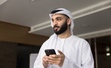 Pitala sam Arapina da li misli o osećanjima svoje žene kad dovede drugu u kuću: Njegov odgovor me šokirao Pitala sam Arapina da li misli o osećanjima svoje žene kad dovede drugu u kuću: Njegov odgovor me šokirao - featured image