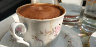 “KAFA ŠTITI OD OPASNIH BOLESTI SAMO AKO SE PIJE NA OVAJ NAČIN” Tvrdi čuveni srpski lekar “KAFA ŠTITI OD OPASNIH BOLESTI SAMO AKO SE PIJE NA OVAJ NAČIN” Tvrdi čuveni srpski lekar - featured image