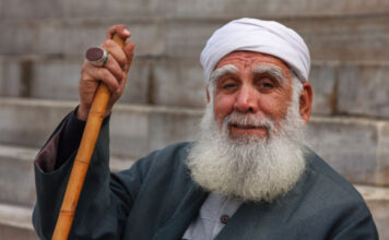 7 fraza koje nikad ne bi trebalo da kažete o sebi: Uništiće vam život, a da niste ni svesni 7 fraza koje nikad ne bi trebalo da kažete o sebi: Uništiće vam život, a da niste ni svesni - featured image