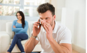 Ovo je prva stvar koju muškarac radi nakon što dođe kući od ljubavnice Ovo je prva stvar koju muškarac radi nakon što dođe kući od ljubavnice - featured image