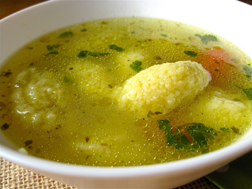 EVO U ČEMU JE TAJNA SAVRŠENIH KNEDLI ZA SUPU: 1 sastojak je ključan, domaćice otkrile tajnu - featured image EVO U ČEMU JE TAJNA SAVRŠENIH KNEDLI ZA SUPU: 1 sastojak je ključan, domaćice otkrile tajnu - featured image