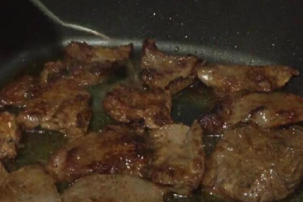 OVA HRANA RAZARA PANKREAS! Doktori je SMATRAJU OTROVOM, ljudi se GUŠE U NJOJ, a ne ZNAJU ŠTA RADI U ORGANIZMU - featured image OVA HRANA RAZARA PANKREAS! Doktori je SMATRAJU OTROVOM, ljudi se GUŠE U NJOJ, a ne ZNAJU ŠTA RADI U ORGANIZMU - featured image