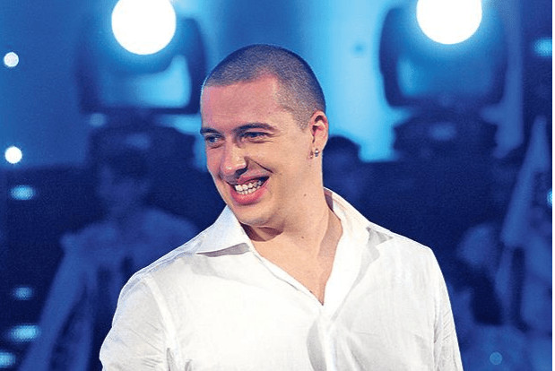 SPAVA0 SAM SA UDATIM ŽENAMA” Amar Gile bez dlake na jeziku: KAD čujete s kojom Našom POPULARNOM PJEVAČICOM JE BIO zgrozit ćete se.. - featured image SPAVA0 SAM SA UDATIM ŽENAMA” Amar Gile bez dlake na jeziku: KAD čujete s kojom Našom POPULARNOM PJEVAČICOM JE BIO zgrozit ćete se.. - featured image