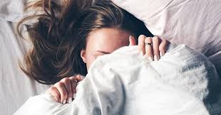 DA LI VAM SE NEKADA DESILO DA SE VAŠE TIJELO ODJEDNOM TRZNE DOK TONETE U SAN? Evo šta vam se zapravo događa! DA LI VAM SE NEKADA DESILO DA SE VAŠE TIJELO ODJEDNOM TRZNE DOK TONETE U SAN? Evo šta vam se zapravo događa! - featured image