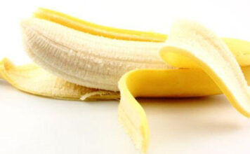 NIKADA NE BACAM KORU OD BANANE: Evo šta će se dogoditi ako je stavite na nogu NIKADA NE BACAM KORU OD BANANE: Evo šta će se dogoditi ako je stavite na nogu - featured image