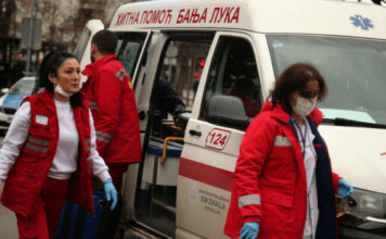 Tragedija: Majka i dvoje djece umrIo nakon što su pojeli 0vo – ako imate u svojoj kući, odmah bacite! Tragedija: Majka i dvoje djece umrIo nakon što su pojeli 0vo – ako imate u svojoj kući, odmah bacite! - featured image