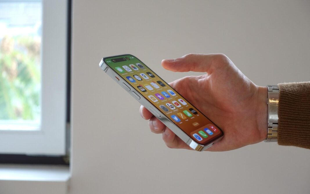 Znate li čemu sve može poslužiti tipka za glasnoću na vašem mobitelu? Može vam spasiti život - featured image