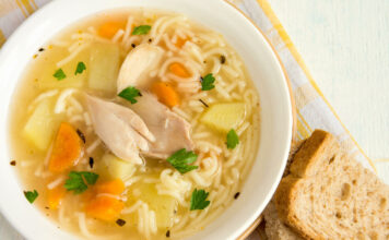 Pileća supa postala hit u svijetu u borbi sa prehladom: Naše bake su oduvijek znale, samo jedan sastojak je ključan u ovom jelu Pileća supa postala hit u svijetu u borbi sa prehladom: Naše bake su oduvijek znale, samo jedan sastojak je ključan u ovom jelu - featured image