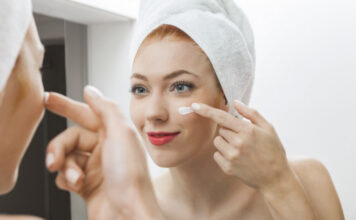 NISAM ZA OVO ZNALA: Uklanja bore i fleke sa lica! Nevjerovatan rezultat!!! NISAM ZA OVO ZNALA: Uklanja bore i fleke sa lica! Nevjerovatan rezultat!!! - featured image