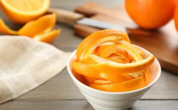 POTOPILA je kore od pomorandži u SIRĆE! Kada vidite ŠTA je dobila, stalno ćete ga koristiti! POTOPILA je kore od pomorandži u SIRĆE! Kada vidite ŠTA je dobila, stalno ćete ga koristiti! - featured image