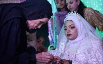 “Imala sam SAMO 18 kad su me udali za 20 godina starijeg rođaka: Kad sam mu ušla u kuću, tresla sam se, a prve bračne noći usledio je moj pakao” “Imala sam SAMO 18 kad su me udali za 20 godina starijeg rođaka: Kad sam mu ušla u kuću, tresla sam se, a prve bračne noći usledio je moj pakao” - featured image
