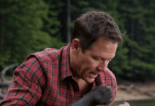 Izvukao sam maleno telo medvedića iz vode, ali ono što mi se dogodilo ubrzo nakon toga bilo je pravo iznenađenje 😱😱 Izvukao sam maleno telo medvedića iz vode, ali ono što mi se dogodilo ubrzo nakon toga bilo je pravo iznenađenje 😱😱 - featured image