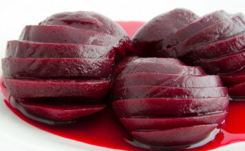 Koristi se kao lijek više od 2.000 godina: Cvekla uklanja ovih 7 zdravstvenih tegoba Koristi se kao lijek više od 2.000 godina: Cvekla uklanja ovih 7 zdravstvenih tegoba - featured image