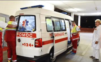 TRAGEDIJA: Dijete pojelo ZAČIN kojeg svi imamo u kuhinji i UMRO!!Ukoliko ga imate u kuhinji odmah ga bacite….. TRAGEDIJA: Dijete pojelo ZAČIN kojeg svi imamo u kuhinji i UMRO!!Ukoliko ga imate u kuhinji odmah ga bacite….. - featured image