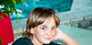 Saša je sa 11 godina nestao na putu do treninga: 22 godine kasnije majka je pronašla opremu i poruku “Mama, ako nađeš ovo znaj…” Saša je sa 11 godina nestao na putu do treninga: 22 godine kasnije majka je pronašla opremu i poruku “Mama, ako nađeš ovo znaj…” - featured image