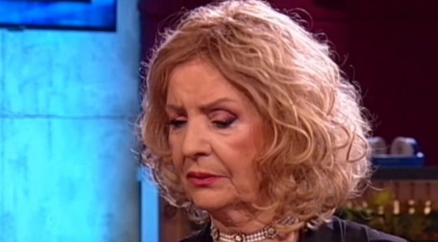 Lepa Lukić NIJE srpkinja! Evo šta će joj pisati na spomeniku! Cijelo vrijeme nas je lagala, a evo koliko ima GODINA - featured image Lepa Lukić NIJE srpkinja! Evo šta će joj pisati na spomeniku! Cijelo vrijeme nas je lagala, a evo koliko ima GODINA - featured image