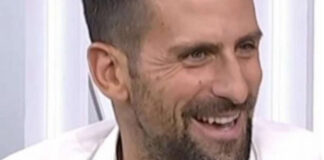 NOVAK ĐOKOVIĆ BEZ OVE VOĆKE NE IZLAZI IZ KUĆE: Savršena je za crijeva i kosti, a naš teniser je jede svaki dan NOVAK ĐOKOVIĆ BEZ OVE VOĆKE NE IZLAZI IZ KUĆE: Savršena je za crijeva i kosti, a naš teniser je jede svaki dan - featured image