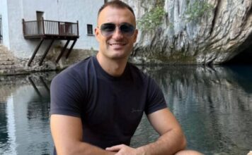 POKOJNI SALE MU PREDVIĐAO USPEH, A ON DANAS PEVA NA LIVADI! UBUCIO se i presadio KOSU – posle Rade neprepoznatljiv POKOJNI SALE MU PREDVIĐAO USPEH, A ON DANAS PEVA NA LIVADI! UBUCIO se i presadio KOSU – posle Rade neprepoznatljiv - featured image