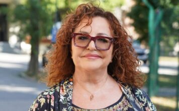VELIKO IZNENAĐENJE!!!Slavlje u domu Bekute: Udaje se za Draganinog Tonija…..Cijelo vrijeme bili u tajnoj vezi!! VELIKO IZNENAĐENJE!!!Slavlje u domu Bekute: Udaje se za Draganinog Tonija…..Cijelo vrijeme bili u tajnoj vezi!! - featured image