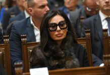 Nije ni Anastasija, niti Veljko! Evo ko će naslediti Cecu Ražnatović! Ime odjeknulo kao bomba u ponoć!!! Nije ni Anastasija, niti Veljko! Evo ko će naslediti Cecu Ražnatović! Ime odjeknulo kao bomba u ponoć!!! - featured image