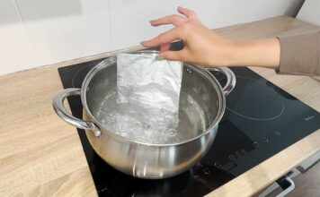 Znate li zašto trebate baciti ALUMINIJ u kipuću vodu? Jedna iskusna domaćica mi je savjetovala da to uradim i to je savršena pomoć u domaćinstvu! Znate li zašto trebate baciti ALUMINIJ u kipuću vodu? Jedna iskusna domaćica mi je savjetovala da to uradim i to je savršena pomoć u domaćinstvu! - featured image