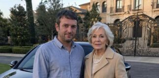 POSTAO SAM PRIVATNI VOZAČ BOGATE UDOVICE JER MI JE TREBAO NOVAC — A NAKON ŠTO ME OPTUŽILA ZA KRAĐU, PRONAŠAO SAM NJENU SKRIVENU PORUKU U AUTU I OSTAO U ŠOKU POSTAO SAM PRIVATNI VOZAČ BOGATE UDOVICE JER MI JE TREBAO NOVAC — A NAKON ŠTO ME OPTUŽILA ZA KRAĐU, PRONAŠAO SAM NJENU SKRIVENU PORUKU U AUTU I OSTAO U ŠOKU - featured image