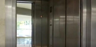 ZAŠTO SVAKI LIFT IMA OGLEDALO? Majstor objasnio: Pre nego što pogledate koliko ste lepi, obratite pažnju na ovo ZAŠTO SVAKI LIFT IMA OGLEDALO? Majstor objasnio: Pre nego što pogledate koliko ste lepi, obratite pažnju na ovo - featured image