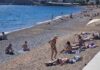 ŽENA NA PLAŽI U CRNOJ GORI ŠOKIRALA LJUDE: Ne kupa se, SVI GLEDAJU ŠTA DRŽI U RUKAMA – “ovo je kraj sveta” (VIDEO) ŽENA NA PLAŽI U CRNOJ GORI ŠOKIRALA LJUDE: Ne kupa se, SVI GLEDAJU ŠTA DRŽI U RUKAMA – “ovo je kraj sveta” (VIDEO) - featured image
