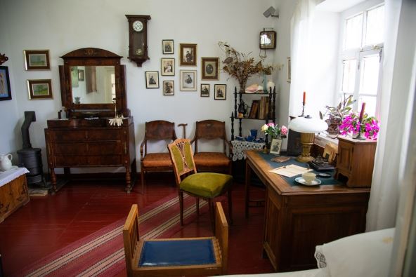 Ove 3 stvari ne treba davati iz kuće drugim ljudima: Preci su to znali - featured image Ove 3 stvari ne treba davati iz kuće drugim ljudima: Preci su to znali - featured image