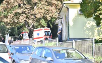 “Da smo znali šta se nalazi u začinu…”: Dečak pojeo obrok, a porodica dečaka ostala slomljena nakon tragedije “Da smo znali šta se nalazi u začinu…”: Dečak pojeo obrok, a porodica dečaka ostala slomljena nakon tragedije - featured image