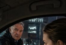 Zaštitar mi je mokrim prstima ugurao zgužvanu cedulju u dlan i rekao: “Gospođice Ivana, prije osam ujutro nikako ne silazite u B2.” Zaštitar mi je mokrim prstima ugurao zgužvanu cedulju u dlan i rekao: “Gospođice Ivana, prije osam ujutro nikako ne silazite u B2.” - featured image